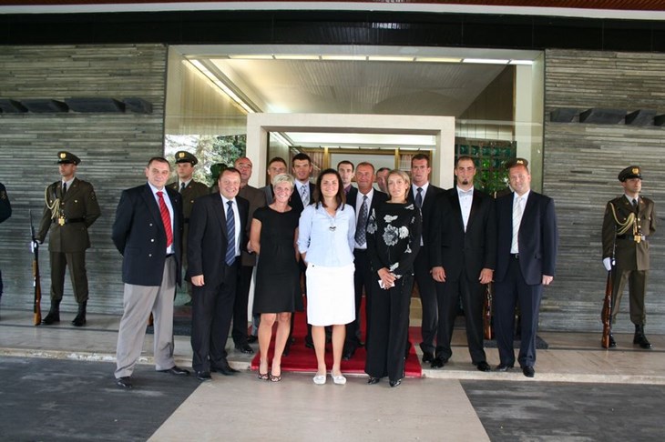 Predsjednik Mesić primio veslače