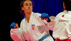 Hrvatske karatistice ekipne prvakinje Europe nakon finalne pobjede protiv Francuske