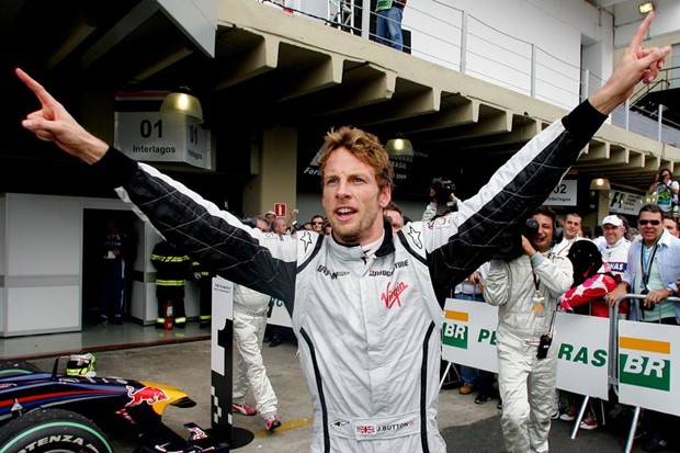 Webberu pobjeda, Buttonu naslov!