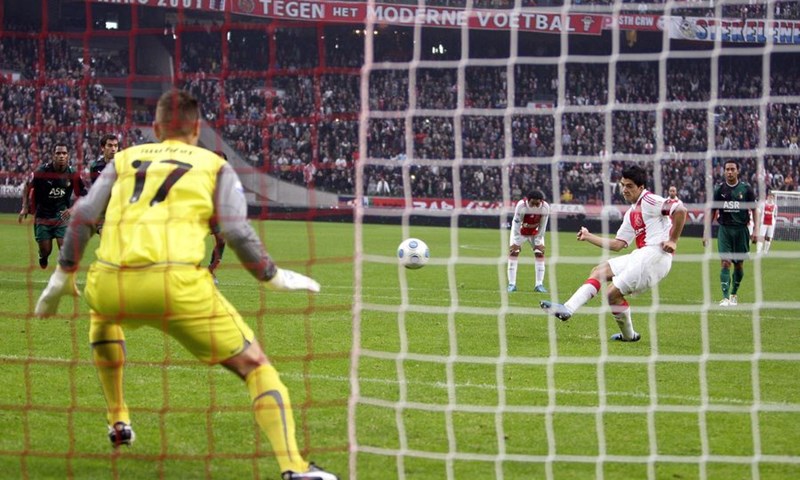 Ajax u pucačkoj formi