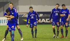 Dinamo napredovao, Hajduk ispao