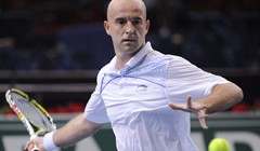 Ljubičić propustio Simona