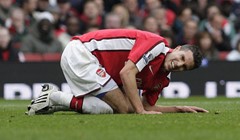 Van Persie izvan stroja šest tjedana