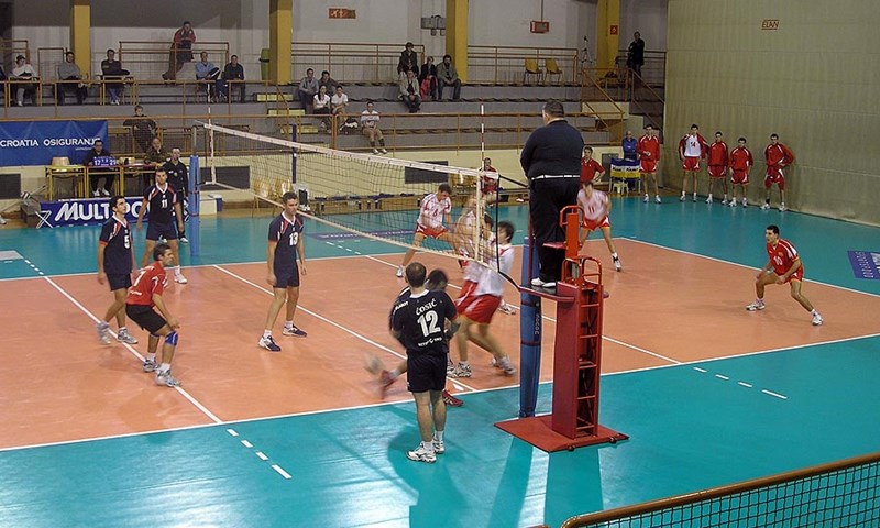Turci uvjerljivi i u drugom susretu, Mladost bez osvojenog seta i bez osmine finala