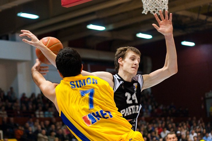 Derbi razveselio Partizan