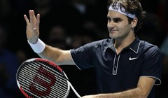 Federer ohladio London