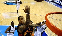 Video: Šest "Ratnika" šokiralo Maverickse