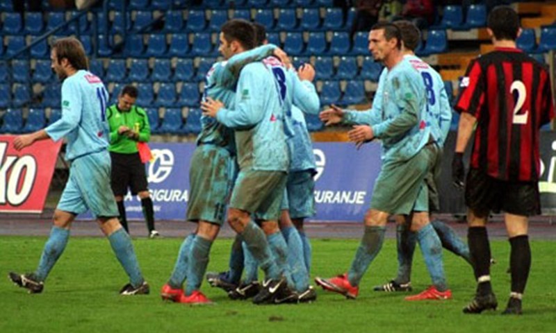Rijeka u gradu na četiri rijeke