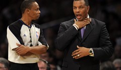 FANATIK: Alvin Gentry sam sebe intervjuirao nakon utakmice