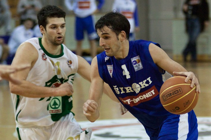 Pobjeda Širokog, poraz Partizana