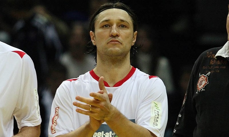 Red Bull ostao bez trenera, Niko Kovač među kandidatima za klupu