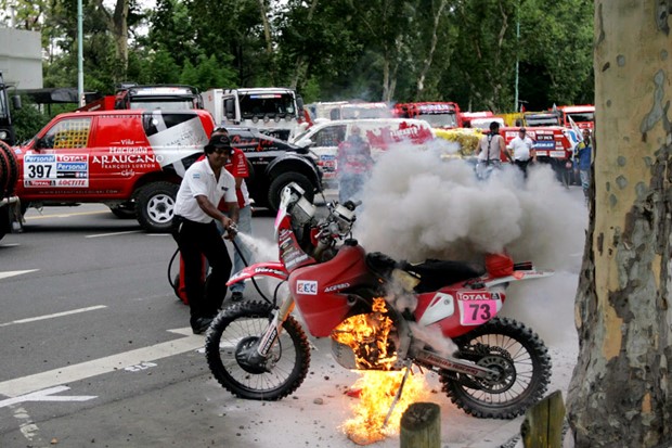 Video: Krenuo reli Dakar