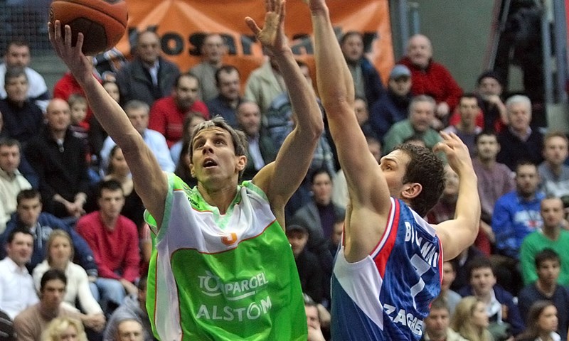 Navijači ponijeli Asvel do trofeja