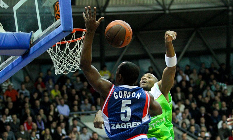 Ciboni Olympiacos, Caja Laboral i Himki