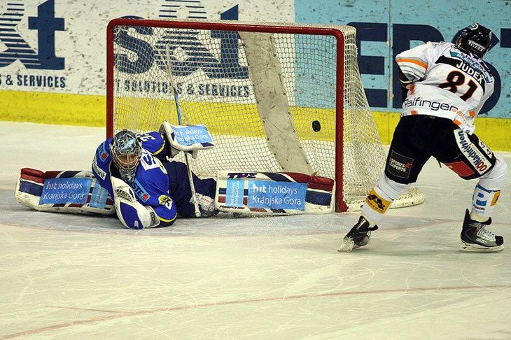 Kristan i Krošelj i dalje u Ledenoj