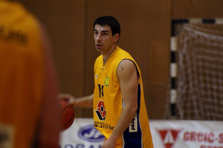 Darda svrgnuta, Žuti svladani