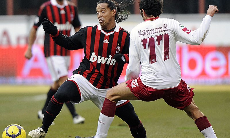 Milan posrnuo, Roma leti visoko
