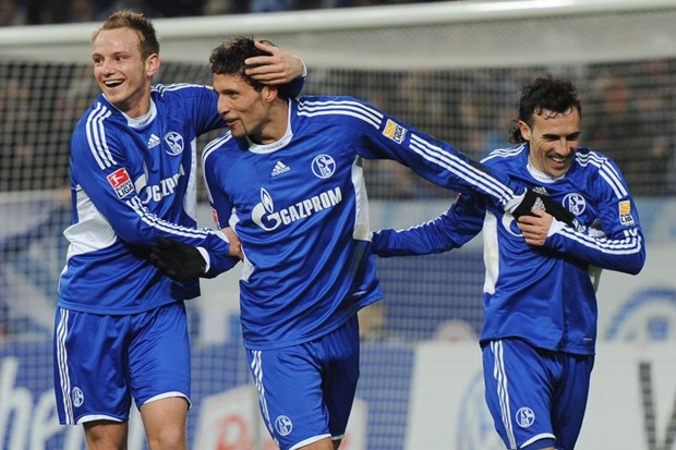 Schalke opet dovodi švicarskog Hrvata