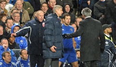 Wenger opet "plače" zbog novca