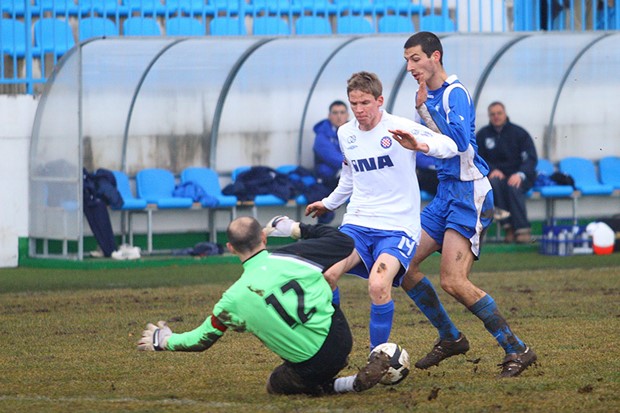 Hajduk pobijedio u Sinju, otišao Anderson