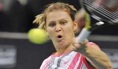 Šafarova se namučila s domaćom tinejdžerkom