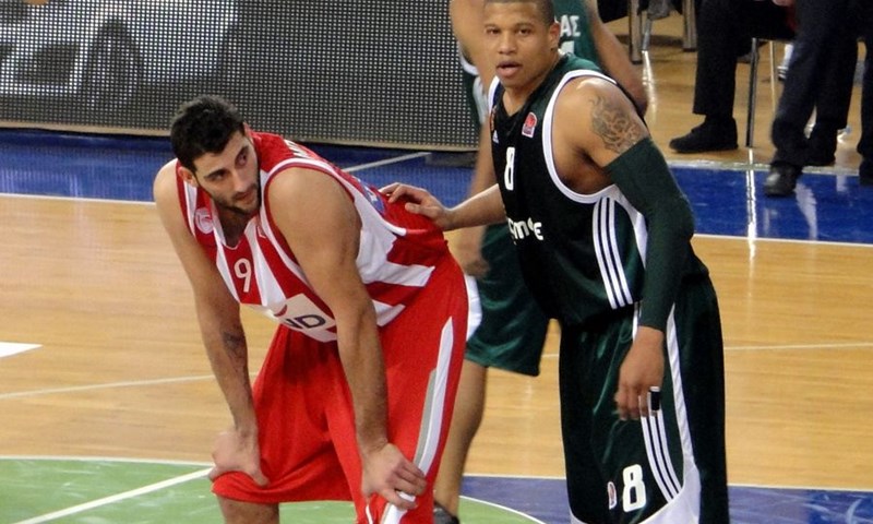Olympiakos slavio u Paovu dvorištu