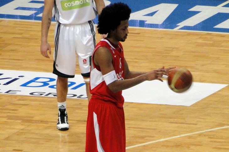 Olympiakos s lakoćom u finale