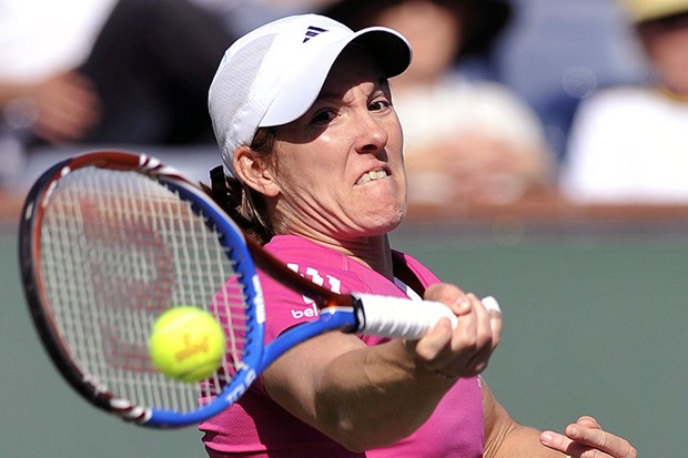 Šarapova se provukla, Henin ispala