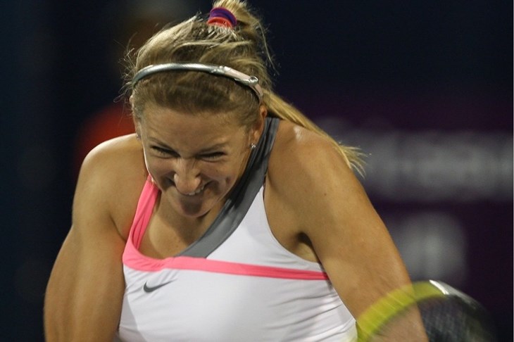 Azarenka pala u dva, Clijsters u tri seta