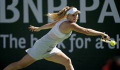 Radwanska u dva, Wozniacki u tri seta