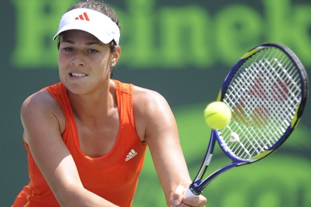 Molik se provozala na biciklu