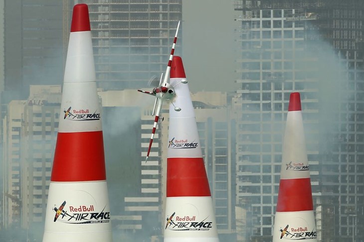 Bonhomme slavio u Abu Dhabiju