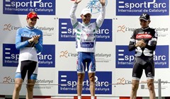 Sitni Rodriguez visoko uzdignutog čela