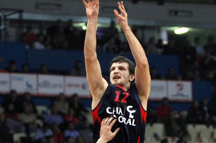 Akingbala i Batum prejaki za Caju