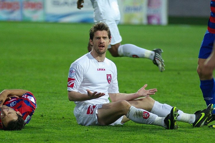 Ivan Ćurjurić potopio Pjesnike