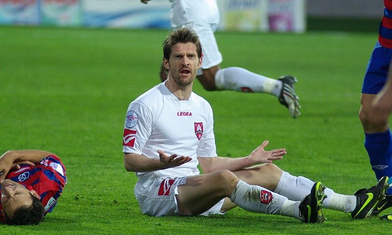 Ivan Ćurjurić potopio Pjesnike