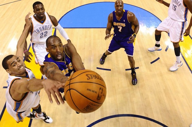 Kobe Bryant još tri godine u Lakersima