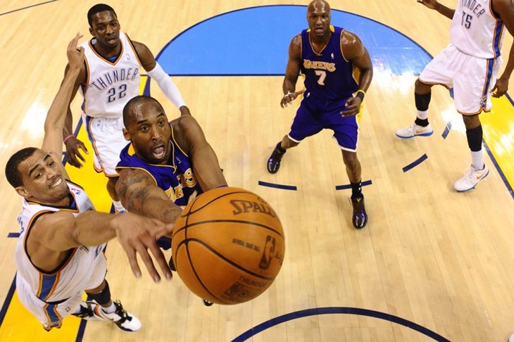 Kobe Bryant još tri godine u Lakersima
