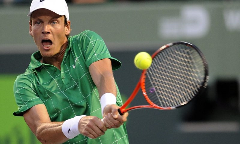 Roddicku novo finale, Berdych briljira