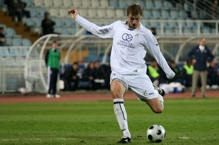 Rijeka produžuje ugovore