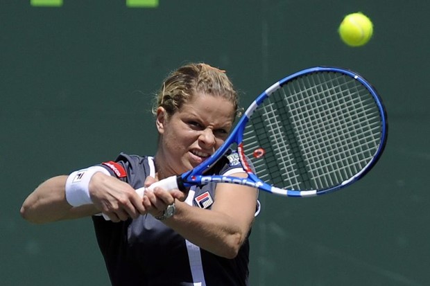 Kim poklekla protiv 21-godišnje anonimke