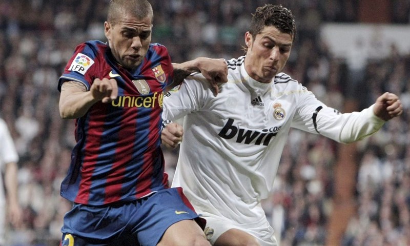 Alves: "Nitko nije usporediv s Messijem"