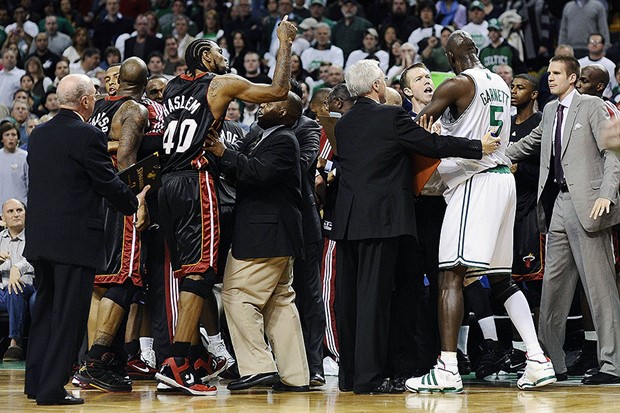 Kevin Garnett suspendiran