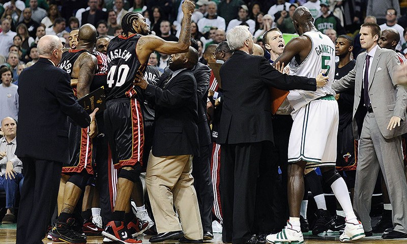 Kevin Garnett suspendiran