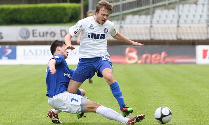 U Maksimir po titulu