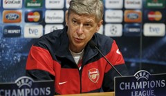 Wenger: "Postoje igrači koje pratim"