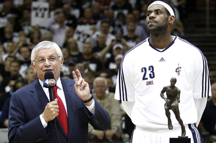 Stern navija za ostanak LeBrona