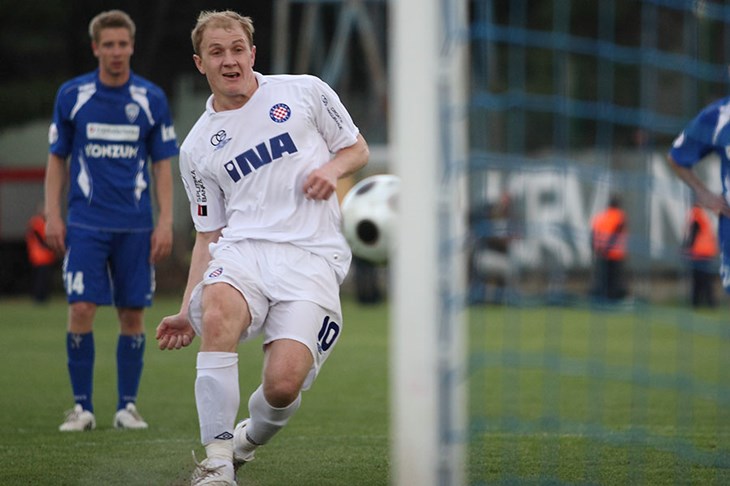 Hajduk gleda gore, petorka gleda dolje