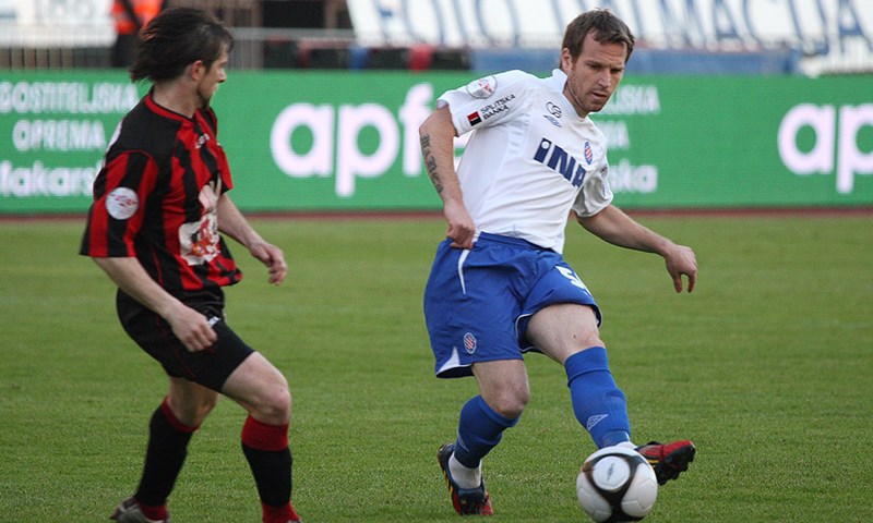 Florin Cernat stavio potpis na ugovor