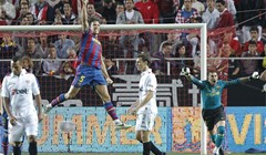 Barcelona oprezna, Real se nada